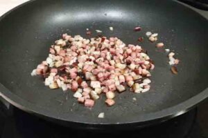 onion and bacon souce for cepelinas